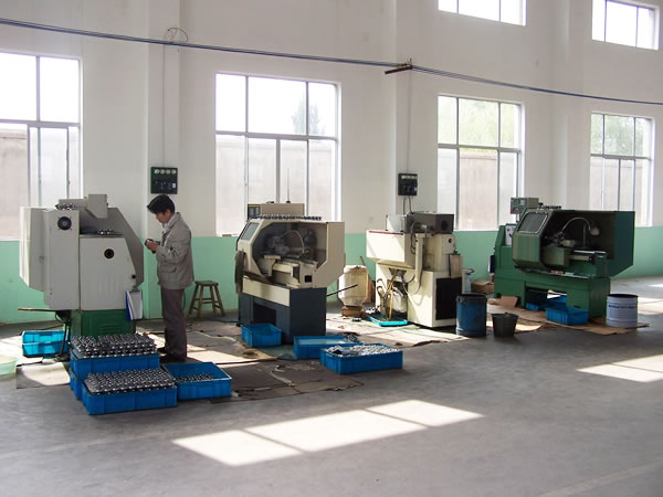 干燥贮液器设备-数控机床