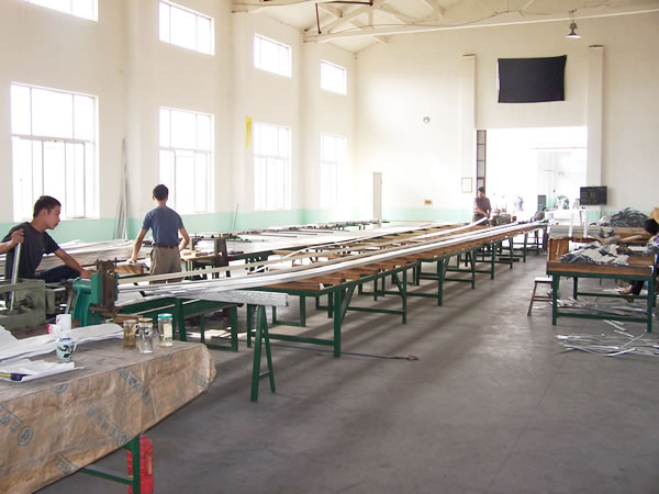 铝合金汽车用型材-型材加工流水线